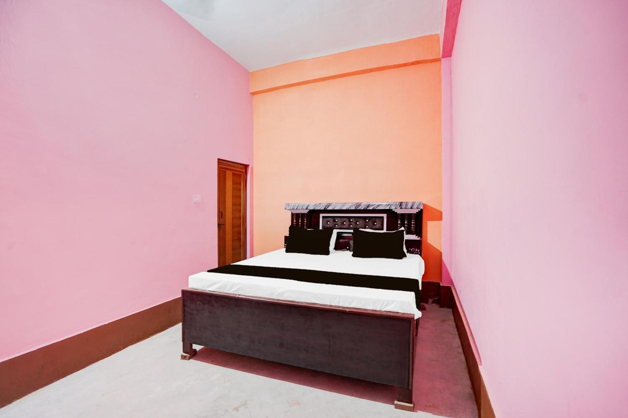 Spot On Celebration Hotel Kānpur Exterior photo